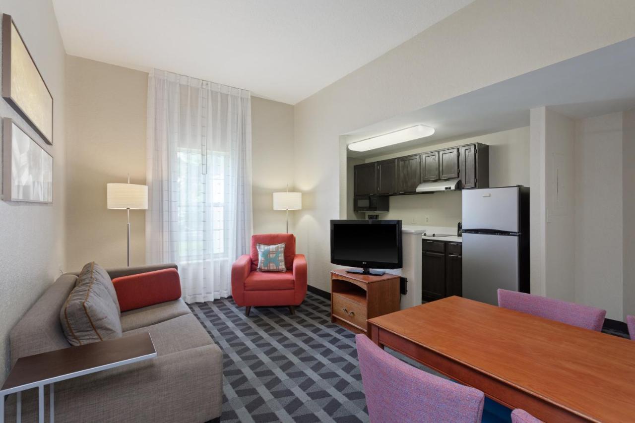 Towneplace Suites By Marriott St. Petersburg Clearwater Buitenkant foto