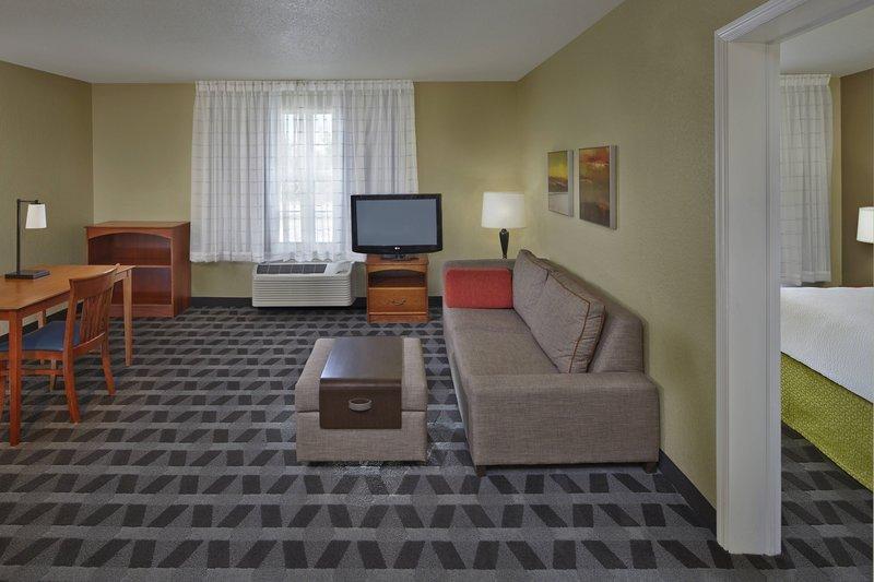 Towneplace Suites By Marriott St. Petersburg Clearwater Buitenkant foto